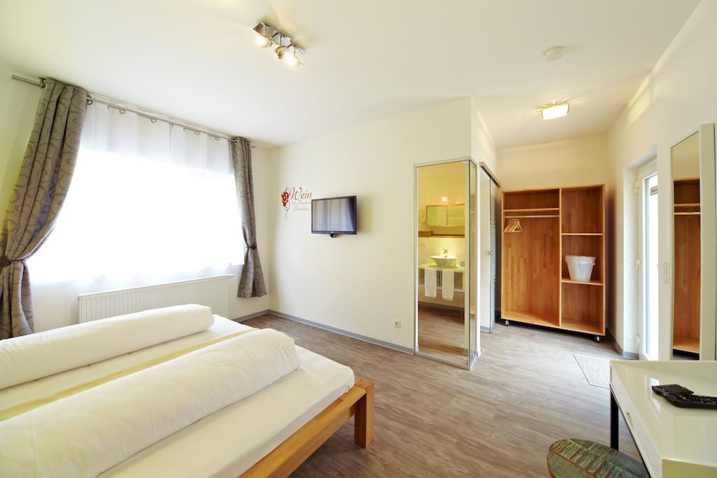 Gästehaus Steinmühle Osthofen Zimmer foto